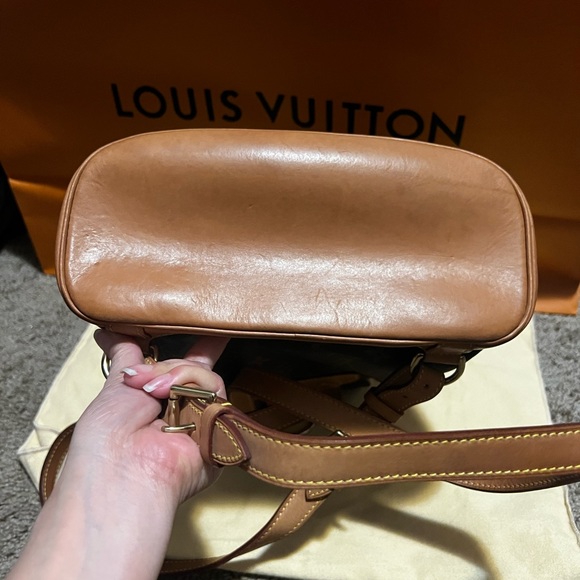 🔥💥SOLD💥🔥LOUIS VUITTON MONTSOURIS BACKPACK MM🔥 - Picture 6 of 15